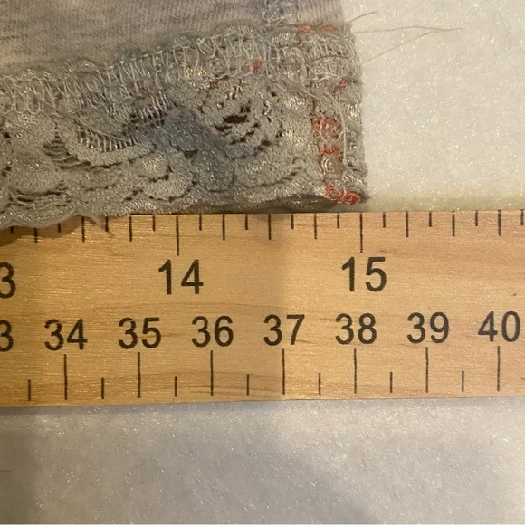 American Eagle Lace Cami - Picture 13 of 15